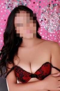 Çiftlik Bayan Escort: Kayıtsız Bir Zevke Tanıklık Edin!