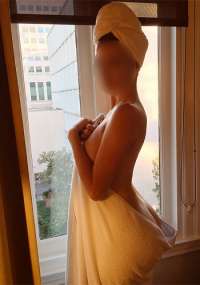 Çiftlik Bayan Escort Merhaba Ben Ela, Size Kendimi Tanıtmak İstiyorum